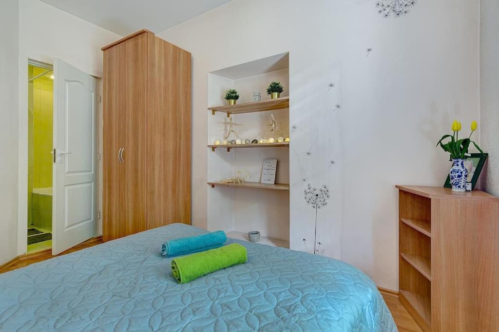 Private Entrance-2 Rooms-Old Town- Free Parking Vilnius Exterior photo